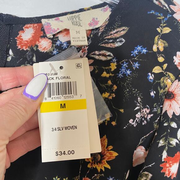 Hippie Rose Black Floral Roll Tab Sleeve Top Blouse Medium NWT - Picture 5 of 6